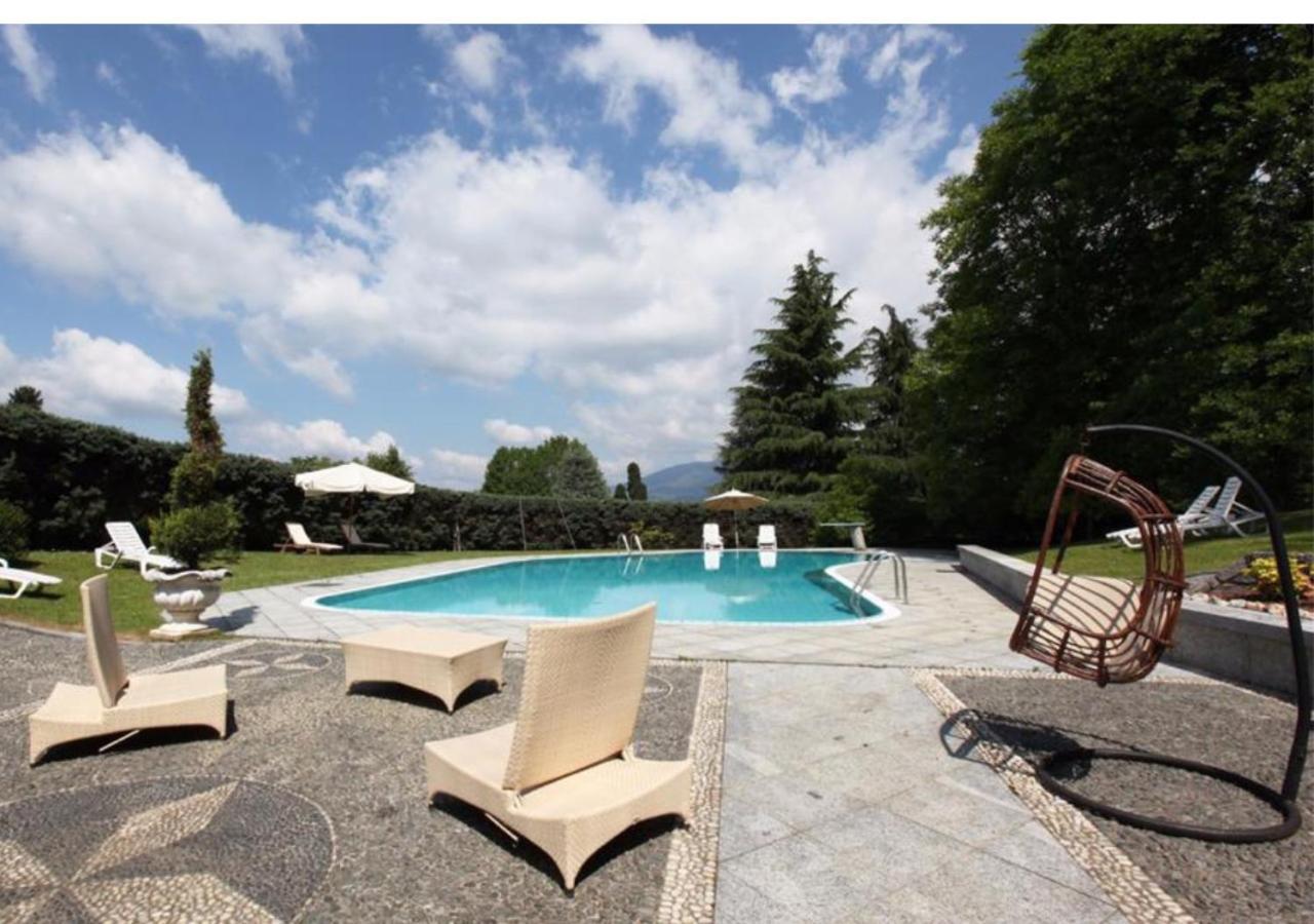 Villa Ghiringhelli Azzate Exterior foto
